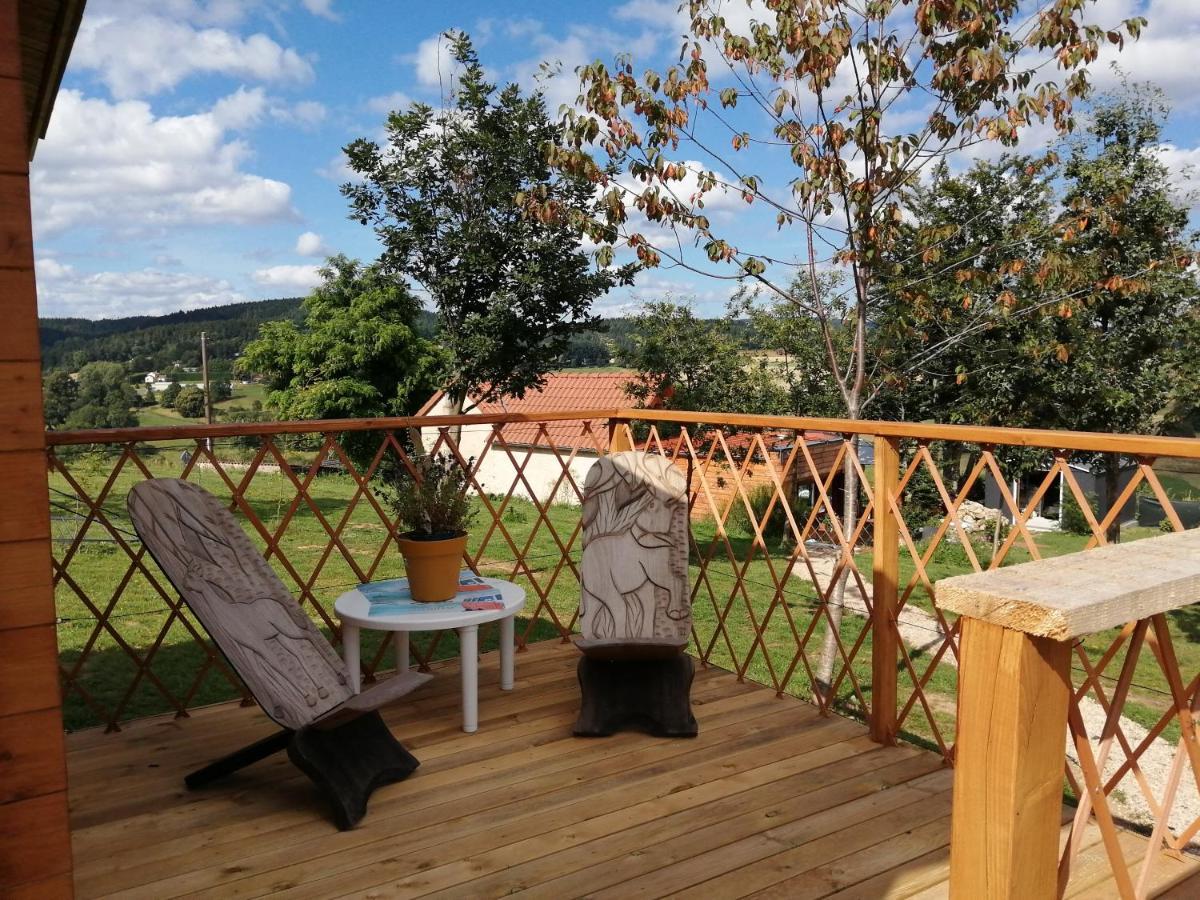 Le Chalet Des Etoiles Champagnac-le-Vieux Exterior foto